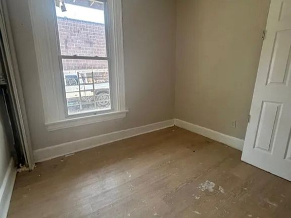 2nd image of 240 William St #L1