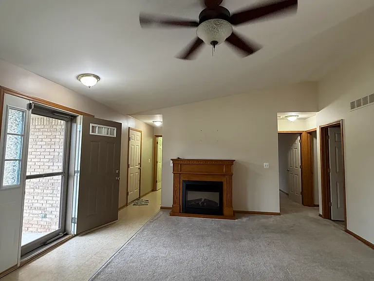 30300 Madison Ave — Photo 9