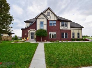 7101 Wildrye Rd, Lincoln, NE 68521