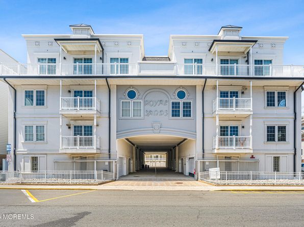 15 Sumner Ave APT 12