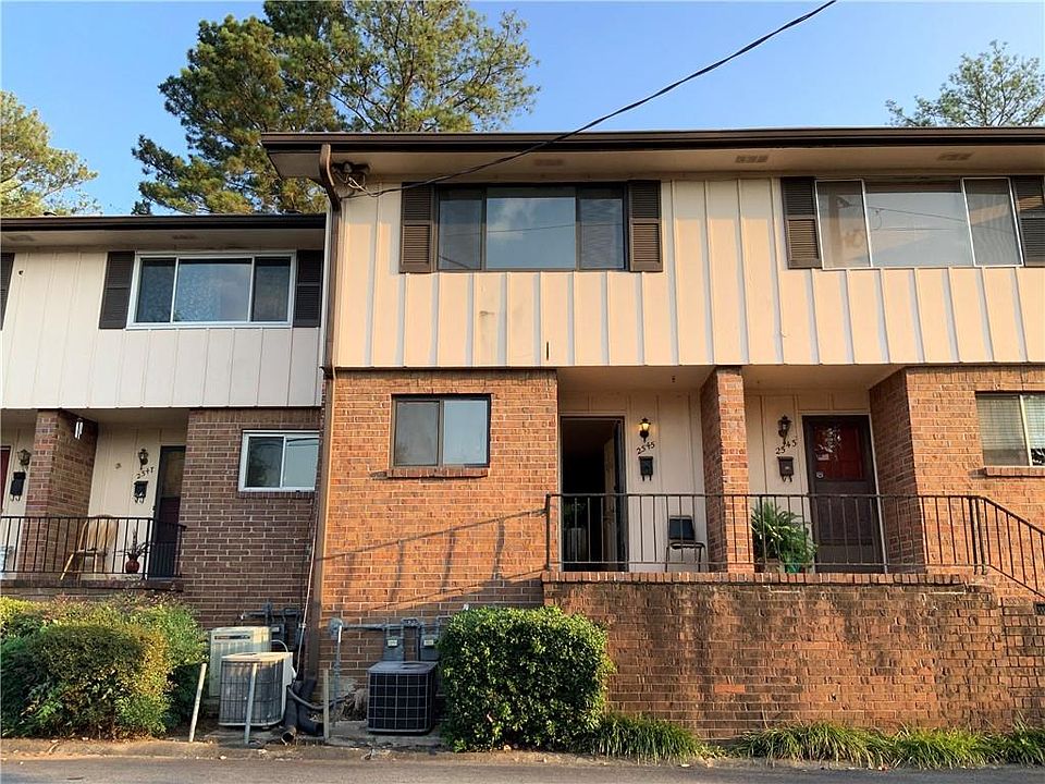 1st image of 2545 Bradford Sq