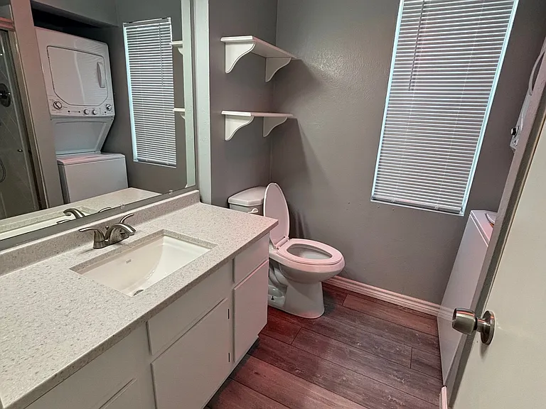301 Settlers Park Dr #301 — Photo 2