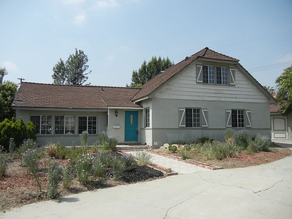 1st image of 815 S Indian Summer Ave