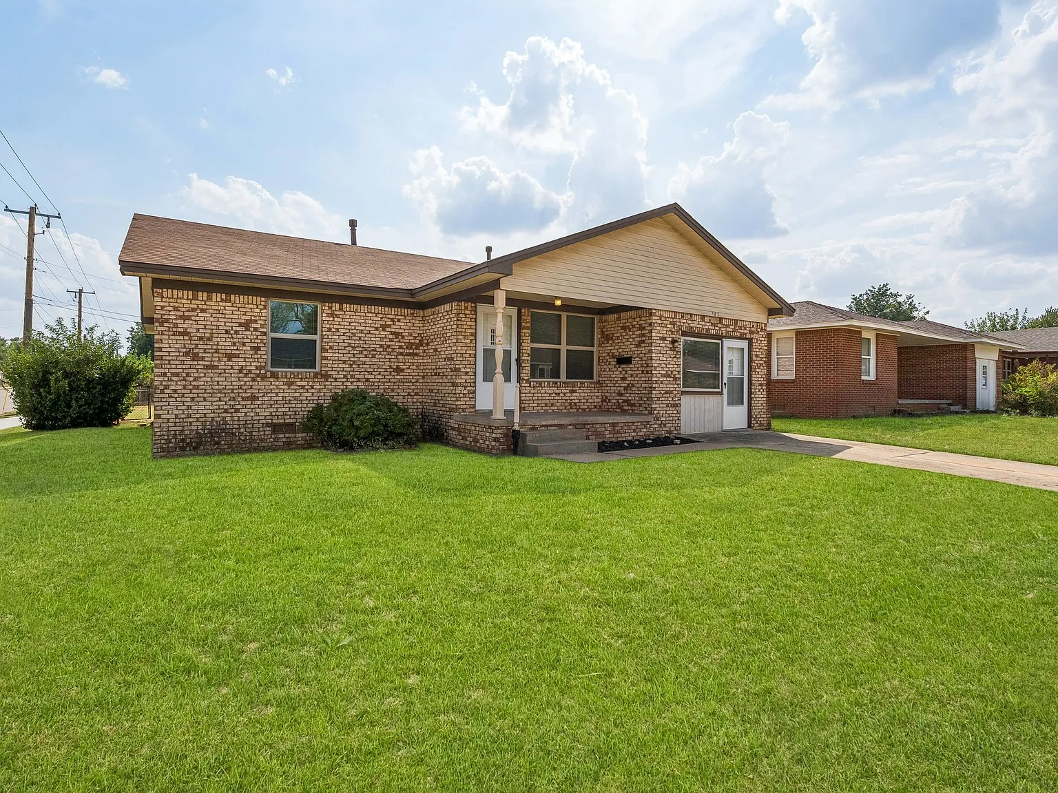 4 bed, 1460 sqft, $1,350 — Photo 1