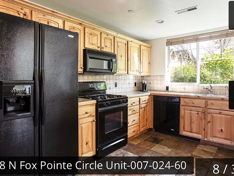 6078 Fox Pointe Cir #C2 — Photo 3