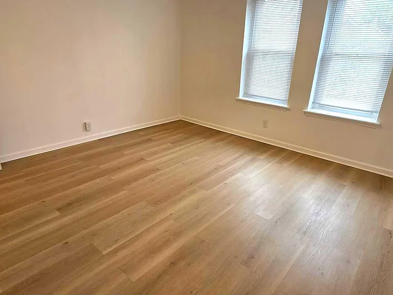6233 Chew Ave — Photo 27