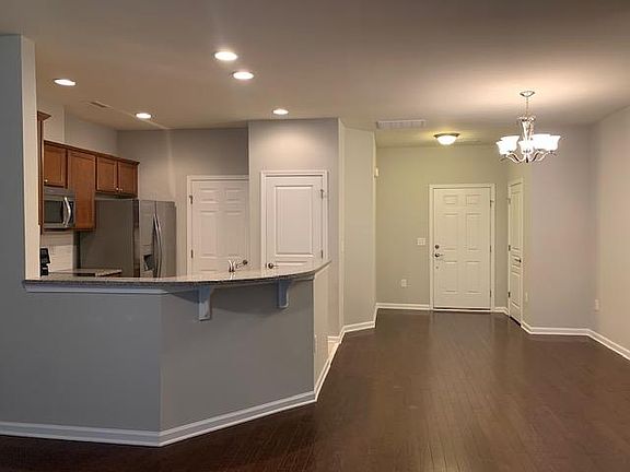3rd image of 8309 Hollister Hills Dr