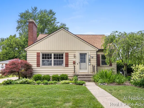 303 Wallinwood Ave NE, Grand Rapids, MI 49503