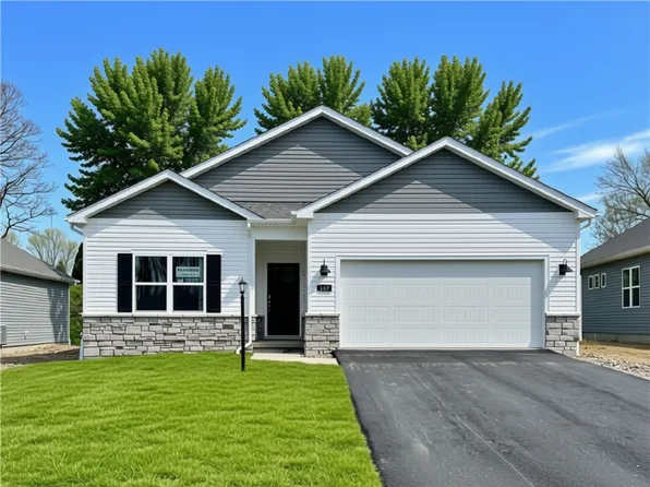 367 Gleneagles Dr, Butler, PA 16001