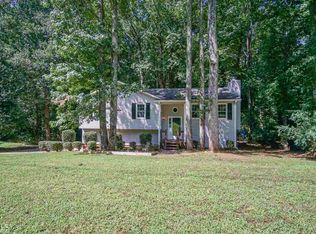 460 Hardy Cir, Dallas, GA 30157