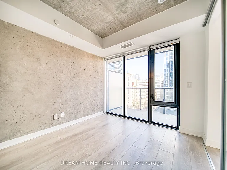 47 Mutual St #1004 — Photo 21