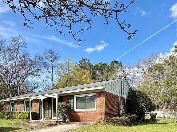 4th image of 503 Northwood Dr