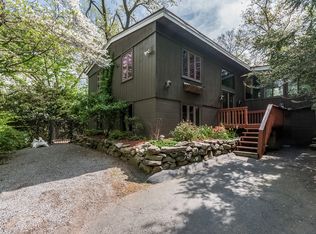 3 Dock Rd, Norwalk, CT 06854