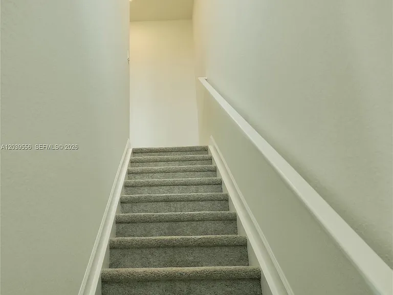 654 SE Lake Falls St #654 — Photo 9