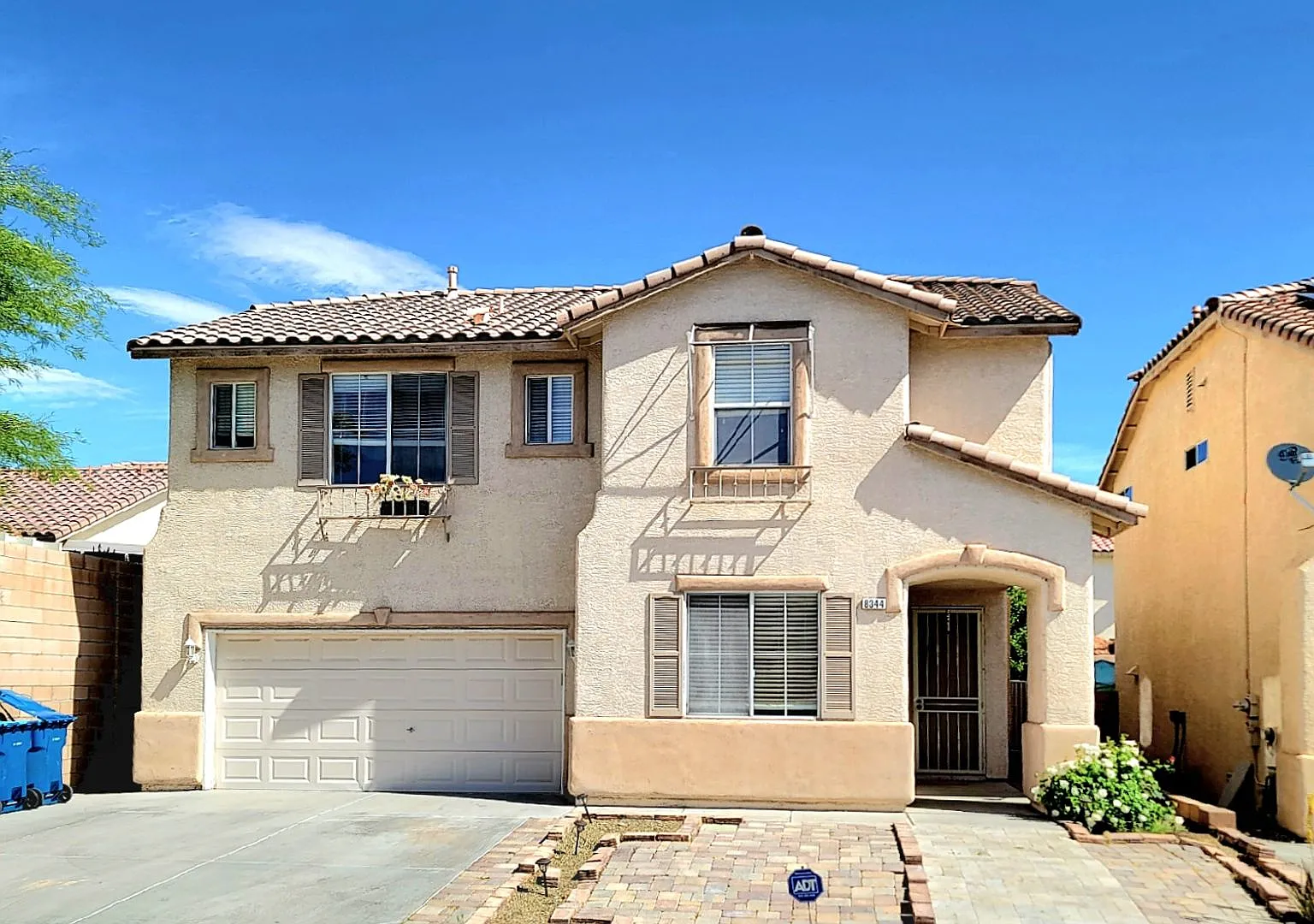8344 Golden Cypress Ave - 3 bedrooms , 2.5 bathrooms, 1957 SQFT — Photo 1
