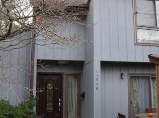 11910 Escalante Ct, Reston, VA 20191