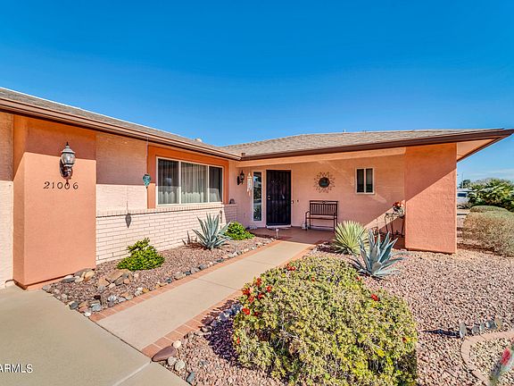 3rd image of 21006 N AURORA Drive