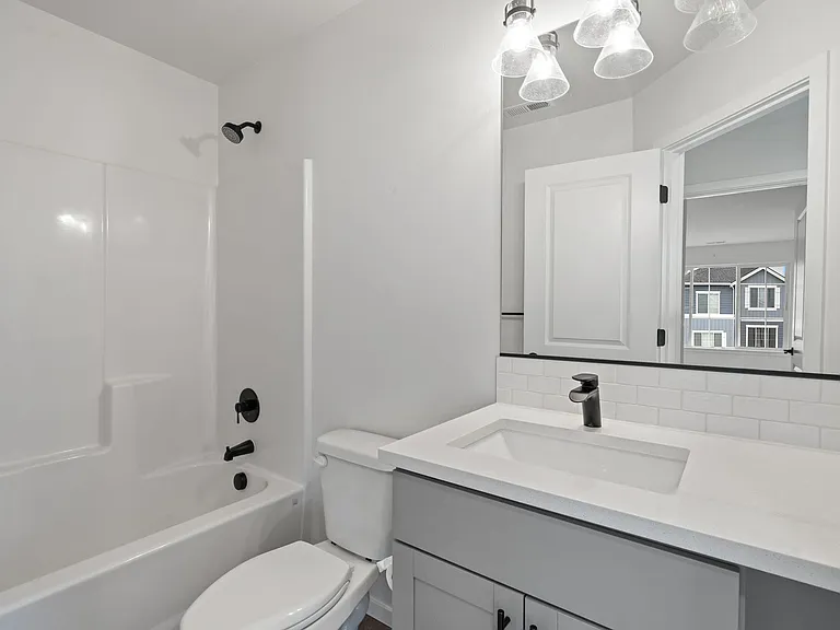 10002 Kings Landing Ave NW — Photo 23