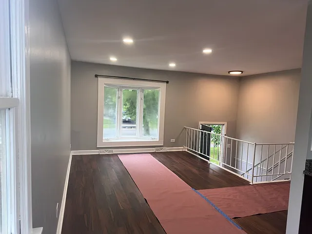 4 bed, 1.5 bath, 1600 sqft, $2,500 — Photo 3