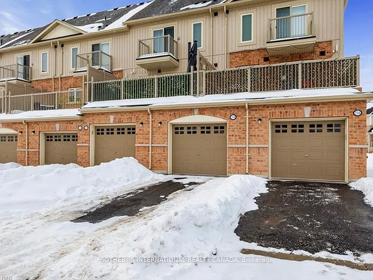 218 Law Dr — Photo 14