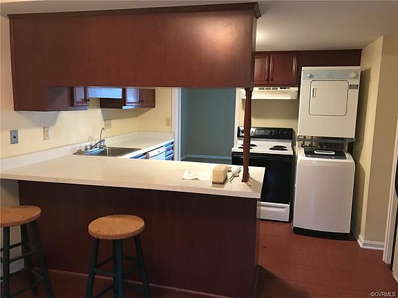 2nd image of 1525 Front Royal Dr