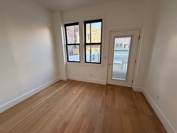2nd image of 50 Grace St #L1
