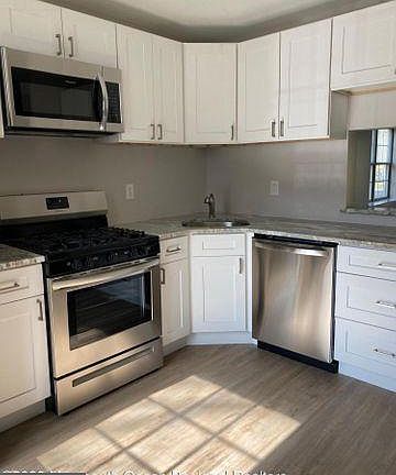4th image of 1 Seneca Dr #601