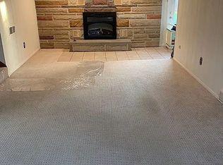 114 Hillcrest Acres, New Castle, PA 16102