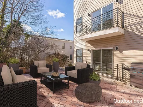 586 Liberty Avenue image 8 of 11