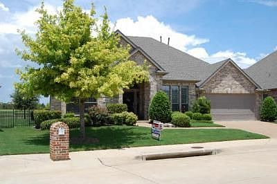 1st image of 6104 Prestwick Dr