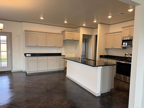 2nd image of 6805 Pepperdine Dr