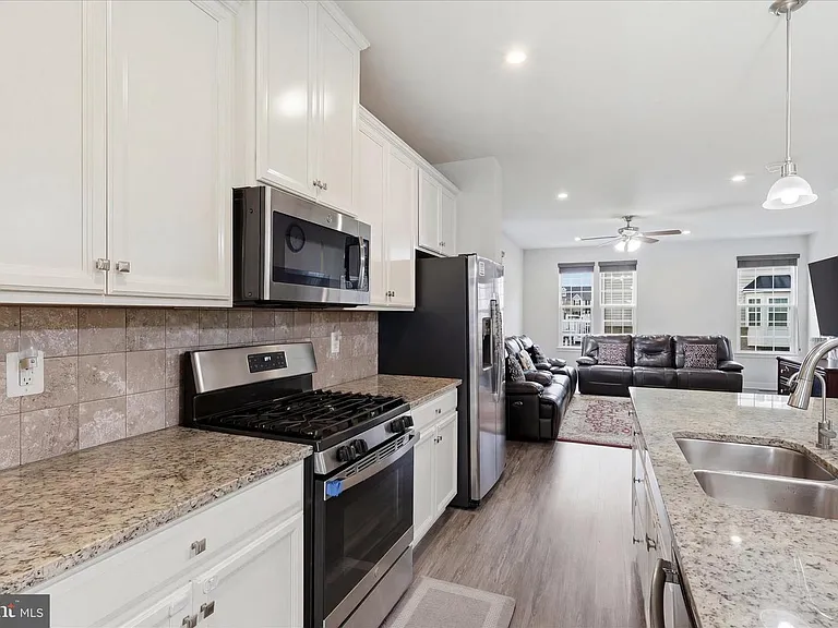 24595 Laurel Lake Ter — Photo 13