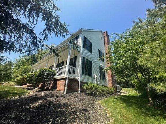 4th image of 2001 Edgeview Dr