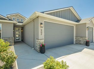 902 Cresthaven Dr, Fruita, CO 81521