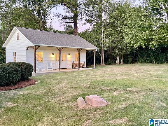 3rd image of 2709 Altadena Lake Rd