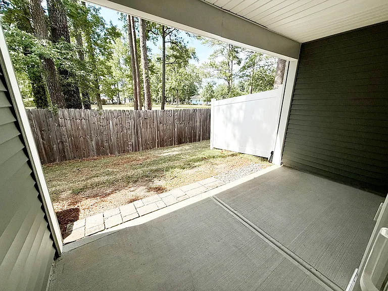 1568 Bellamy Place Dr NE — Photo 10