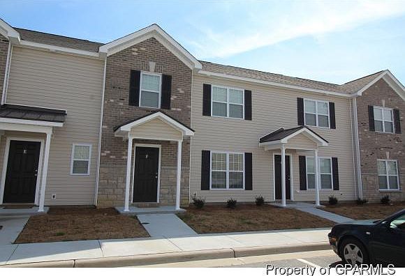 1st image of 124G Chandler Dr