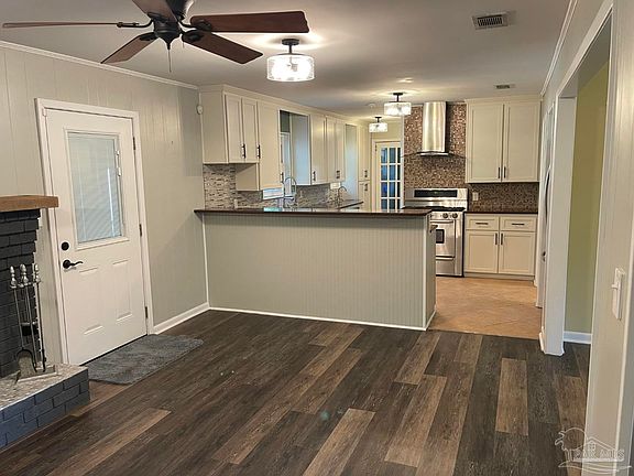 4th image of 1904 N 61st Ave