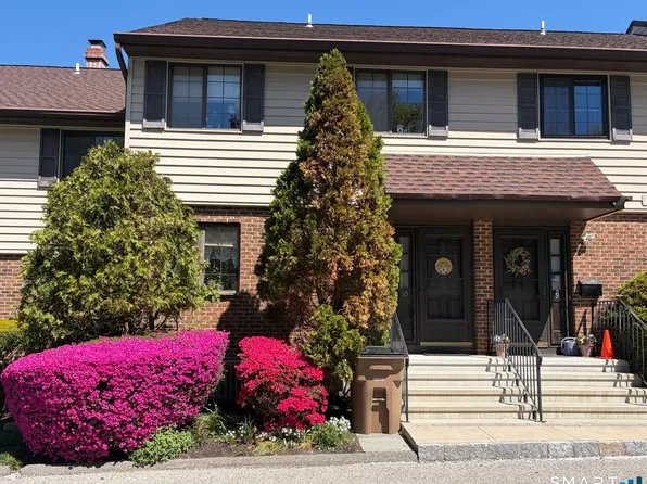 202 Soundview Avenue #10, Stamford, CT 06902