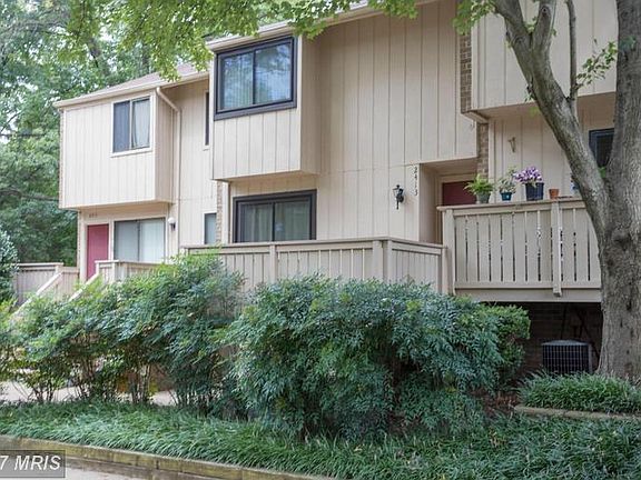 2nd image of 2413 Glengyle Dr #258