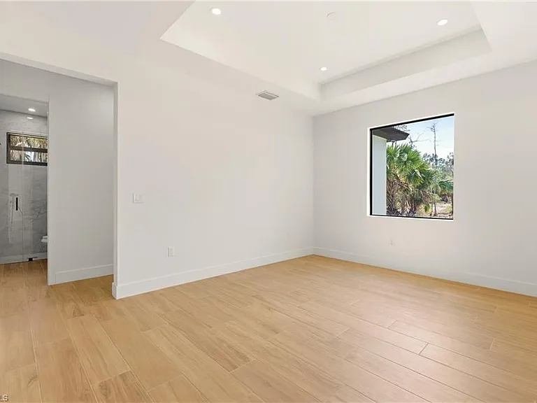 1514 47th Ave NE — Photo 22
