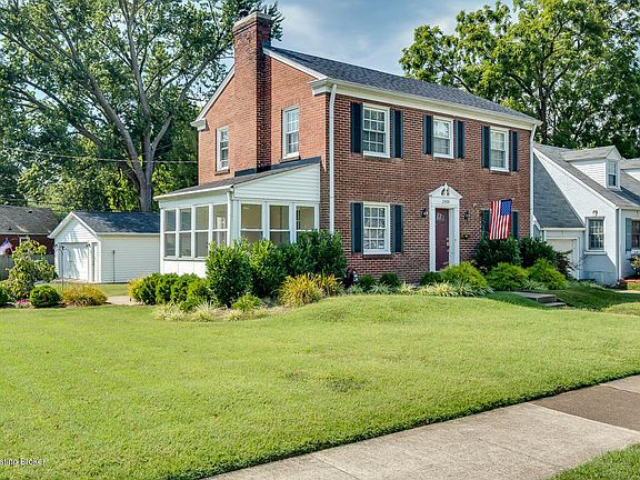 3rd image of 2418 Brighton Dr