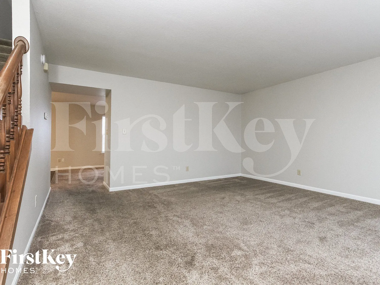 3 bed, 2.5 bath, 2320 sqft, $2,260 — Photo 3