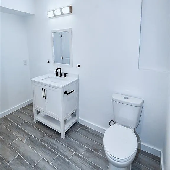 3300 Tom Green St #3 — Photo 21