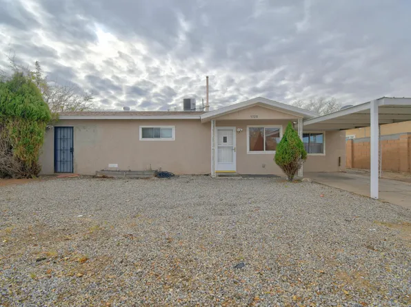 5728 Giomi Pl NW, Albuquerque, NM 87105