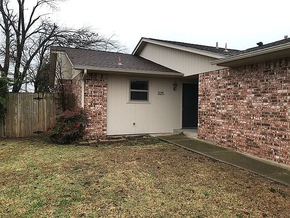 3rd image of 325 SW 92nd St