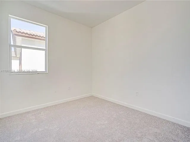2728 SE 24th Ct — Photo 7