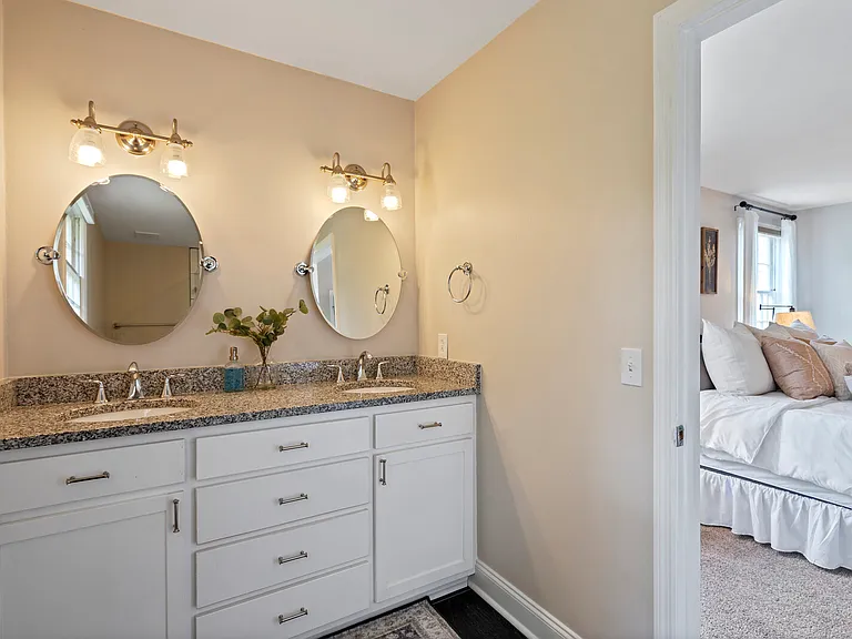 2215 Creekside Ln — Photo 26