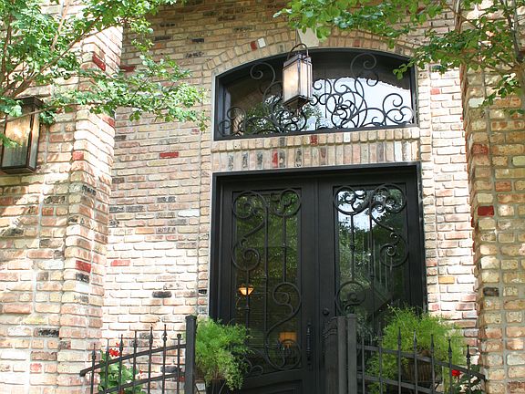 2nd image of 8527 Alydar Cir