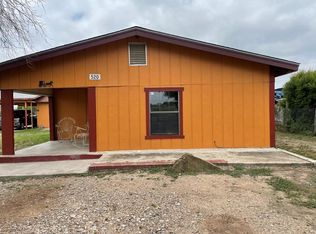 520 Alamo St, Eagle Pass, TX 78852